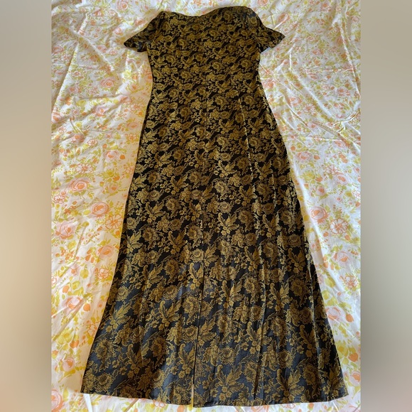 Laura Ashley maxi dress. - Picture 3 of 8